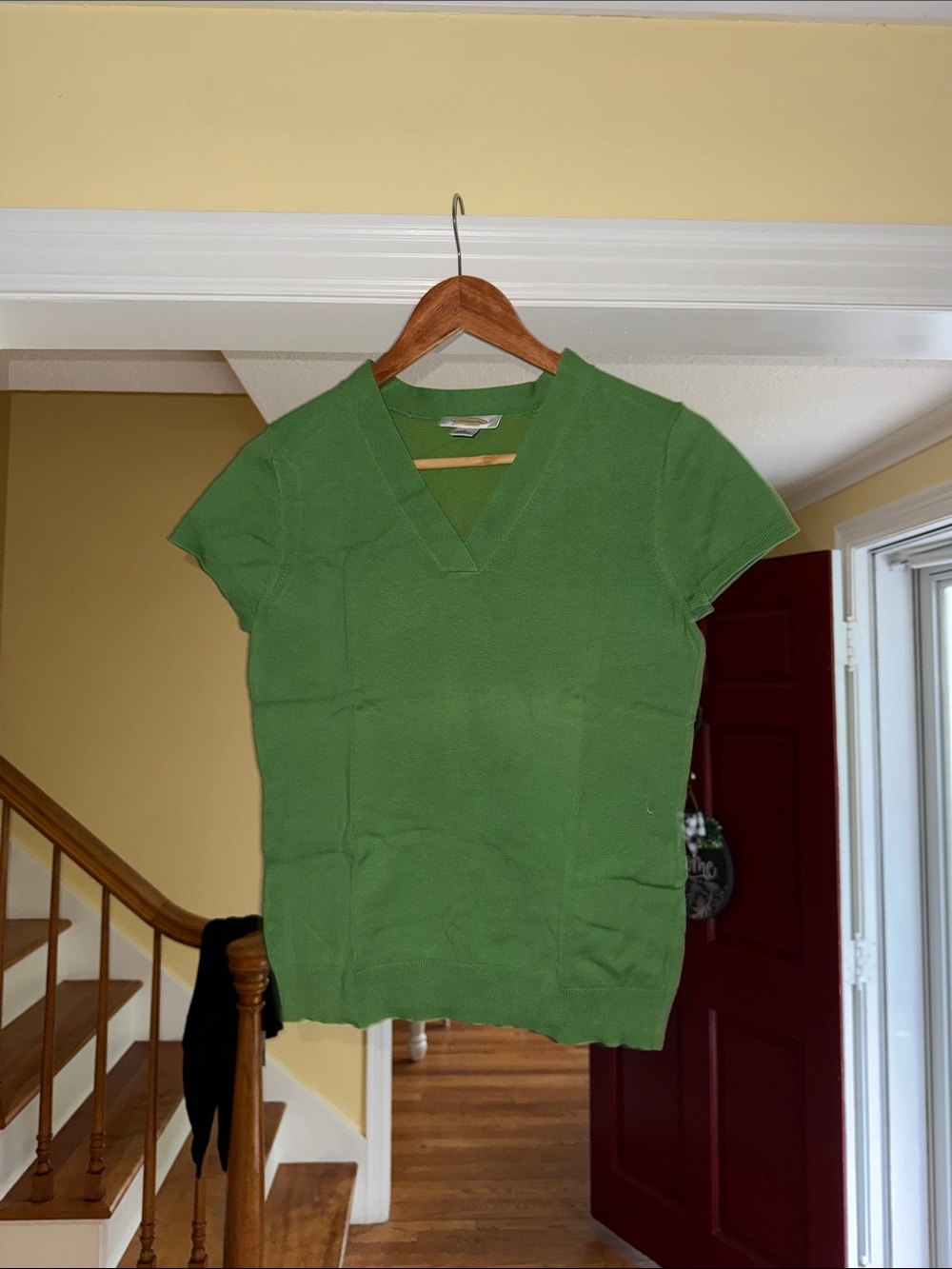 Women’s Short-Sleeve V-Neck Knit Top - Green